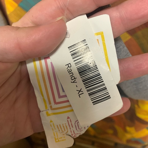 LuLaRoe Randy Top - Picture 5 of 5